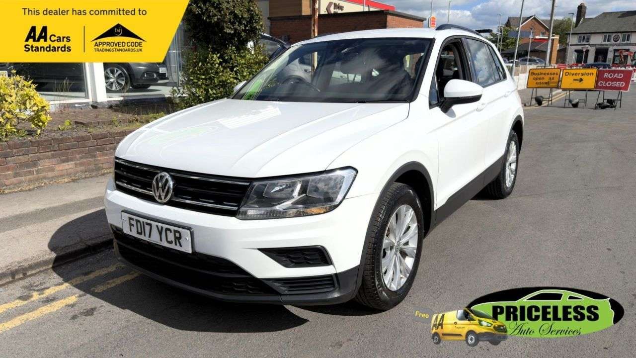 A 2017 VOLKSWAGEN TIGUAN 2.0 TDI BlueMotion Tech S SUV 5dr Diesel Manual Euro 6 (s/s) (115 ps) ULEZ A 2017 VOLKSWAGEN TIGUAN 2.0 TDI BlueMotion Tech S SUV 5dr Diesel Manual Euro 6 (s/s) (115 ps) ULEZ