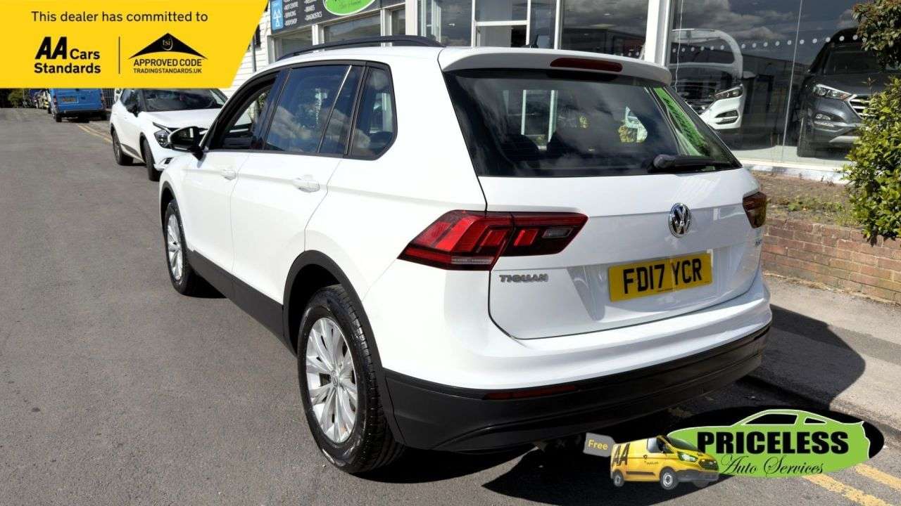 2017 VOLKSWAGEN TIGUAN 2017 VOLKSWAGEN TIGUAN