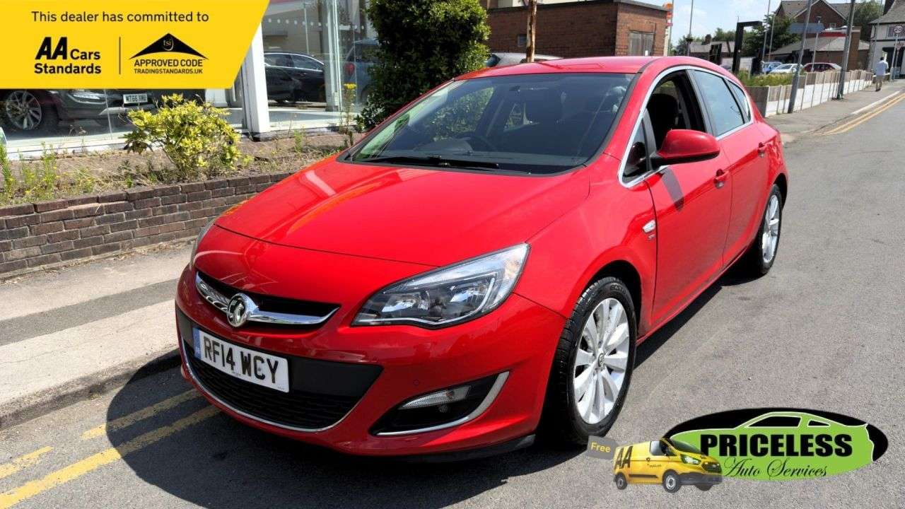 A 2014 VAUXHALL ASTRA AUTOMATIC 1.6 16v SRi Hatchback 5dr Petrol Auto Euro 5 (115 ps) A 2014 VAUXHALL ASTRA AUTOMATIC 1.6 16v SRi Hatchback 5dr Petrol Auto Euro 5 (115 ps)