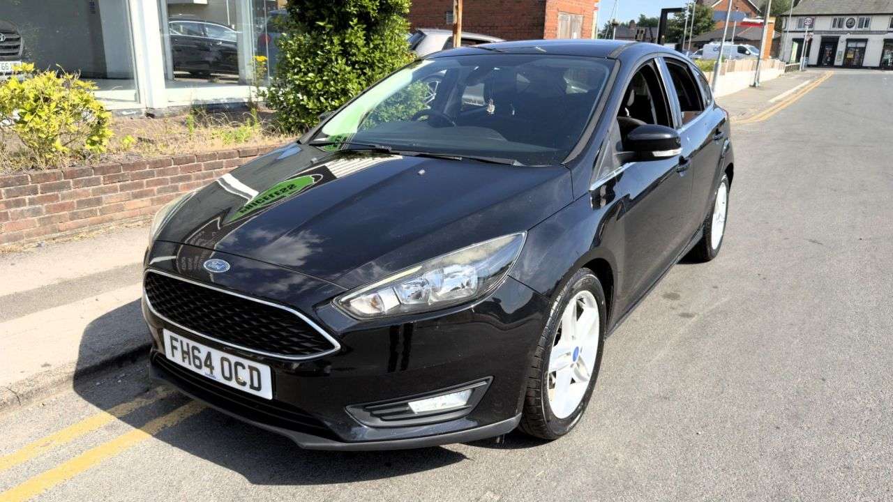 A 2014 FORD FOCUS 1.6 TDCi Zetec Hatchback 5dr Diesel Manual Euro 5 (s/s) (115 ps) A 2014 FORD FOCUS 1.6 TDCi Zetec Hatchback 5dr Diesel Manual Euro 5 (s/s) (115 ps)