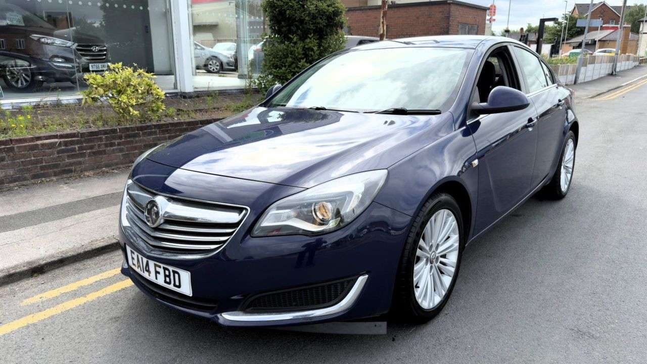 A 2014 VAUXHALL INSIGNIA AUTOMATIC 2.0 CDTi Energy Hatchback 5dr Diesel Auto Euro 5 (163 ps) A 2014 VAUXHALL INSIGNIA AUTOMATIC 2.0 CDTi Energy Hatchback 5dr Diesel Auto Euro 5 (163 ps)