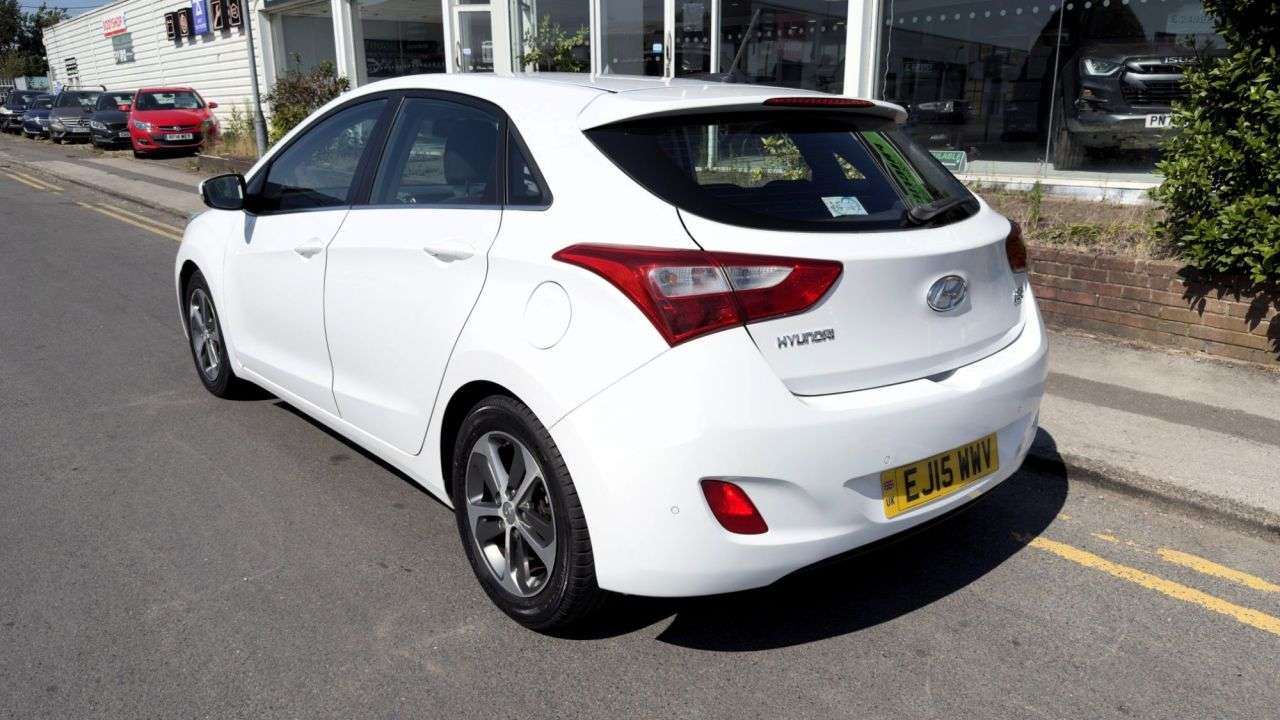 2015 HYUNDAI I30 2015 HYUNDAI I30