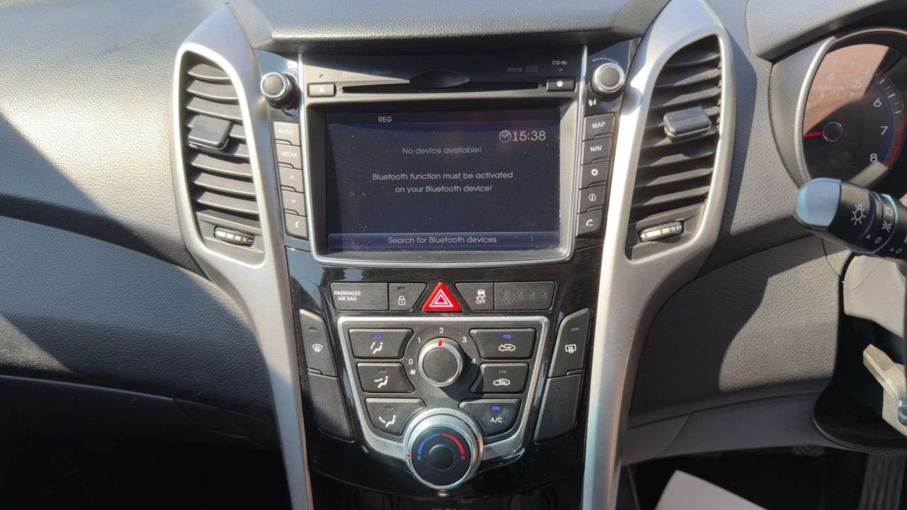2015 HYUNDAI I30 2015 HYUNDAI I30
