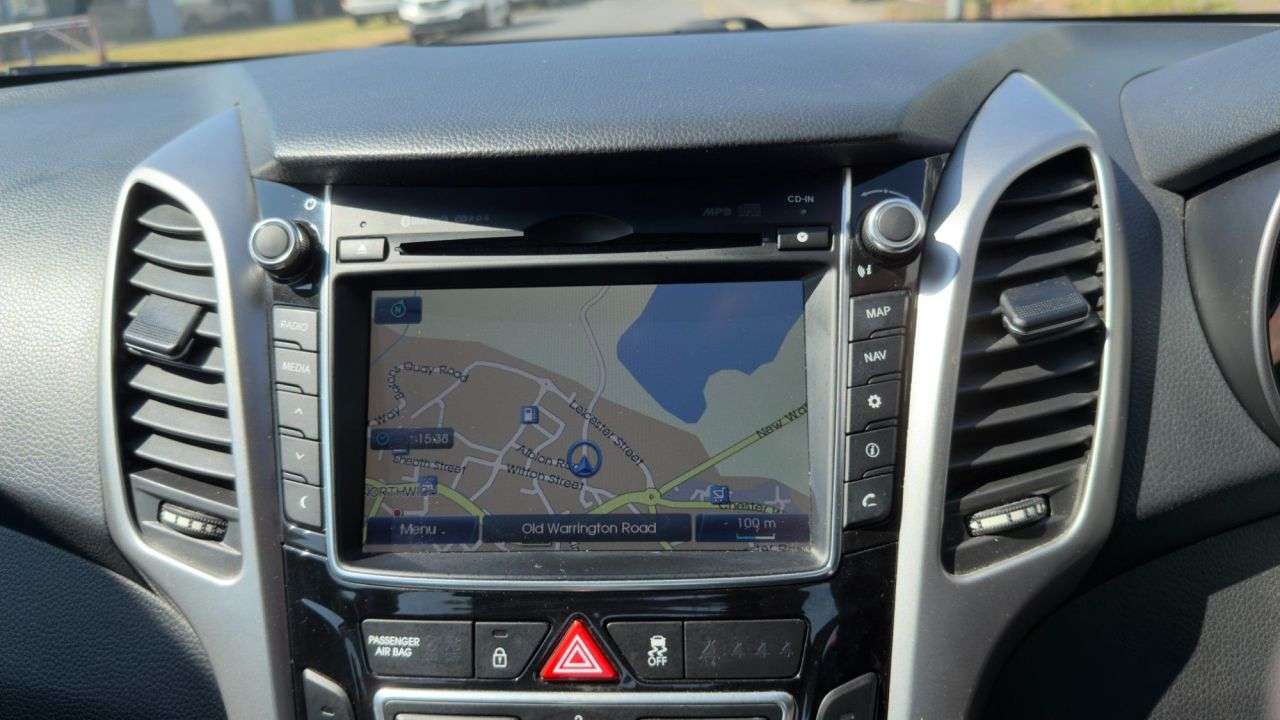 2015 HYUNDAI I30 2015 HYUNDAI I30