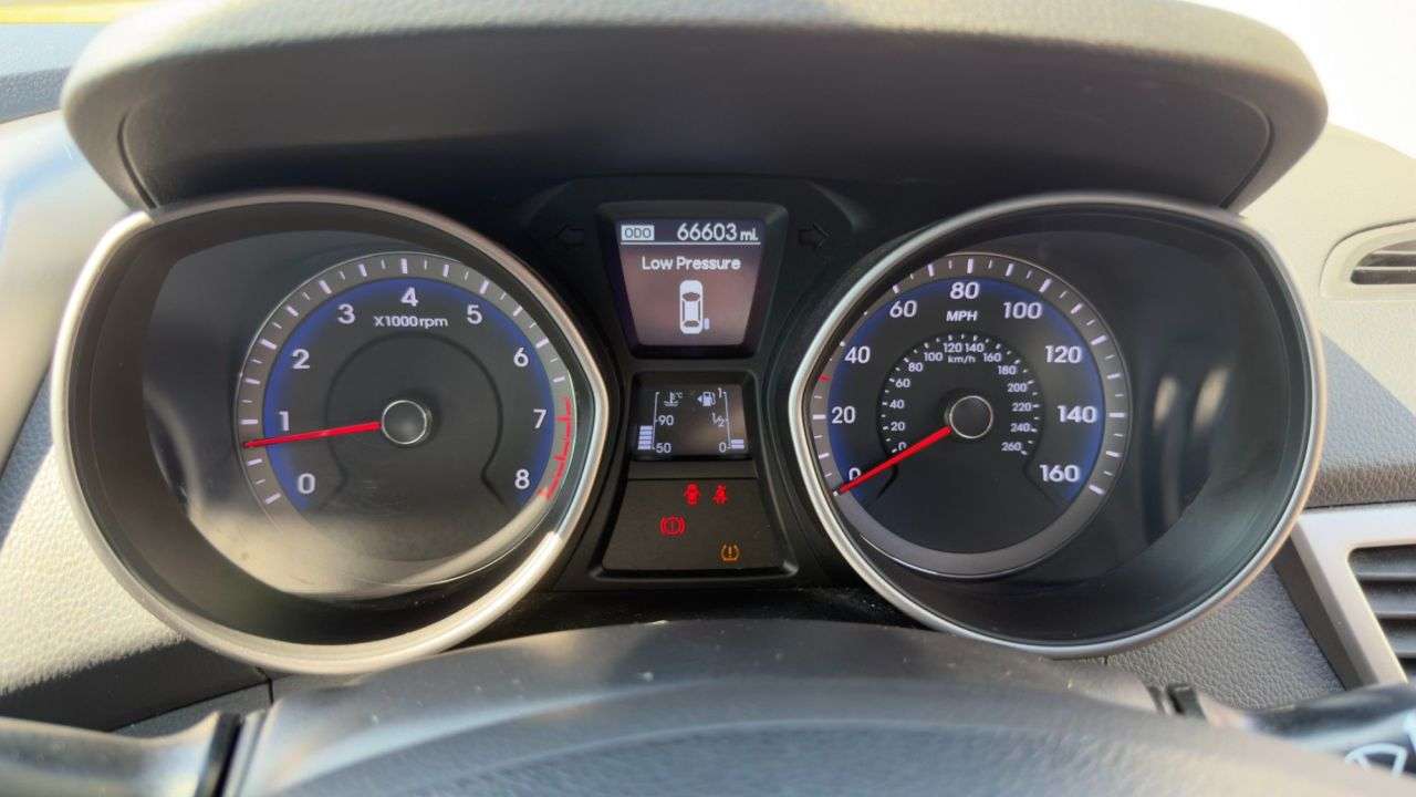 2015 HYUNDAI I30 2015 HYUNDAI I30
