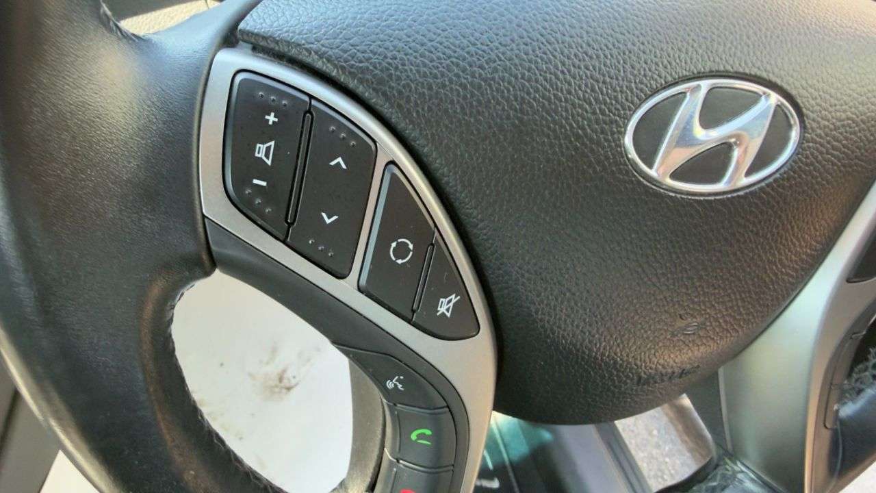 2015 HYUNDAI I30 2015 HYUNDAI I30