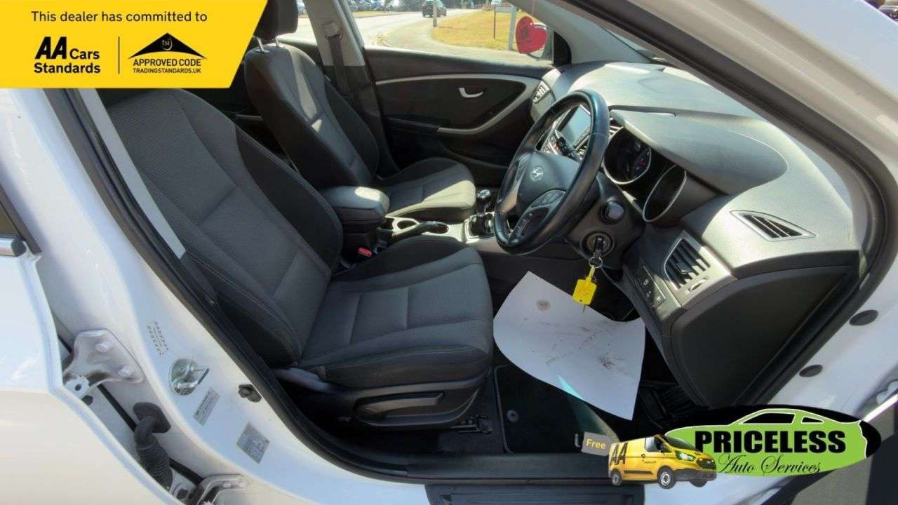 2015 HYUNDAI I30 2015 HYUNDAI I30