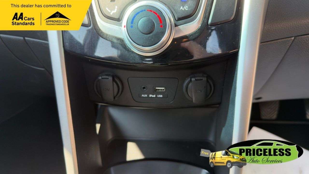 2015 HYUNDAI I30 2015 HYUNDAI I30
