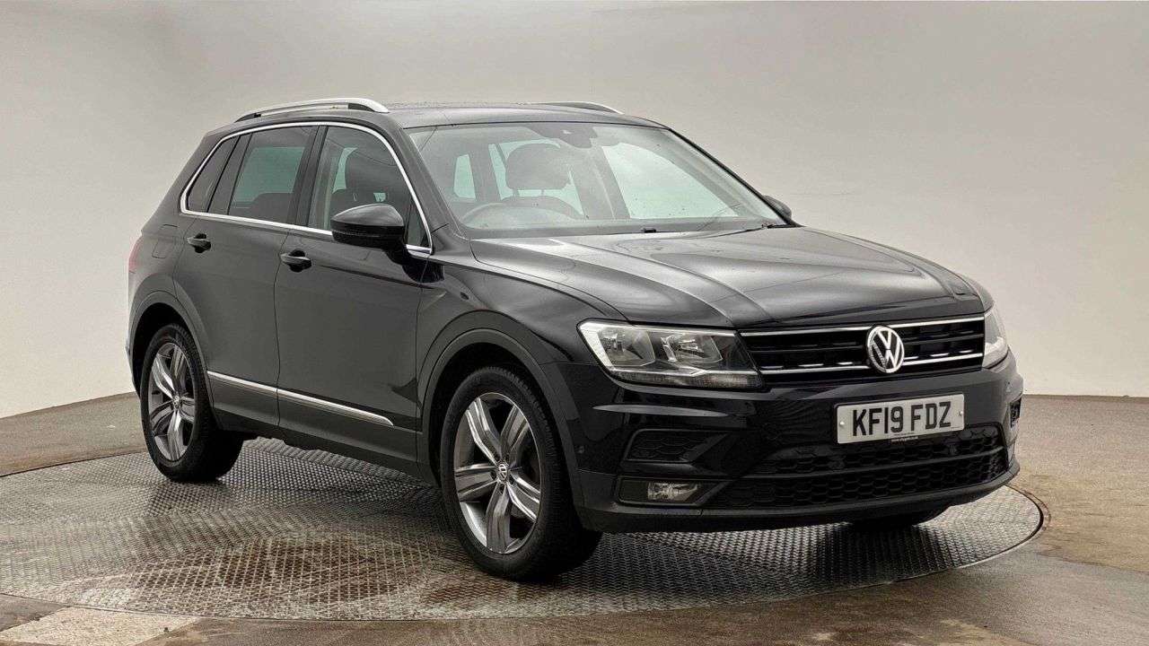 A 2019 VOLKSWAGEN TIGUAN AUTOMATIC 1.5 TSI EVO Match SUV 5dr Petrol DSG Euro 6 (s/s) (150 ps) A 2019 VOLKSWAGEN TIGUAN AUTOMATIC 1.5 TSI EVO Match SUV 5dr Petrol DSG Euro 6 (s/s) (150 ps)