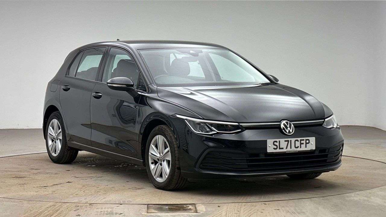 A 2021 VOLKSWAGEN GOLF AUTOMATIC 1.5 eTSI MHEV Life Hatchback 5dr Petrol Hybrid DSG Euro 6 (s/s) ( A 2021 VOLKSWAGEN GOLF AUTOMATIC 1.5 eTSI MHEV Life Hatchback 5dr Petrol Hybrid DSG Euro 6 (s/s) (