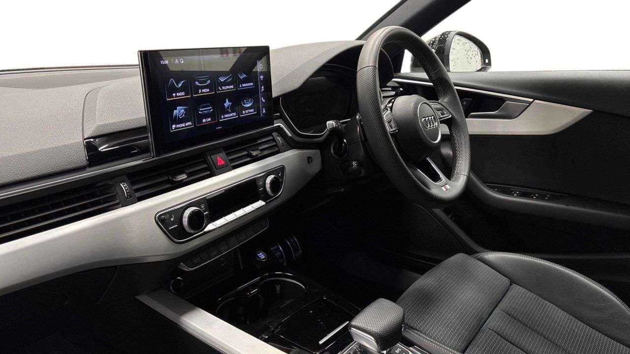 A 2024 AUDI A4 AUTOMATIC 2.0 TFSI 40 S line Saloon 4dr Petrol S Tronic Euro 6 (s/s) (204 p A 2024 AUDI A4 AUTOMATIC 2.0 TFSI 40 S line Saloon 4dr Petrol S Tronic Euro 6 (s/s) (204 p