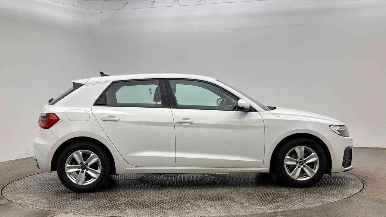 2023 AUDI A1 2023 AUDI A1