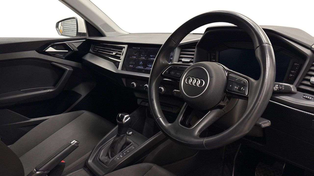 2023 AUDI A1 2023 AUDI A1