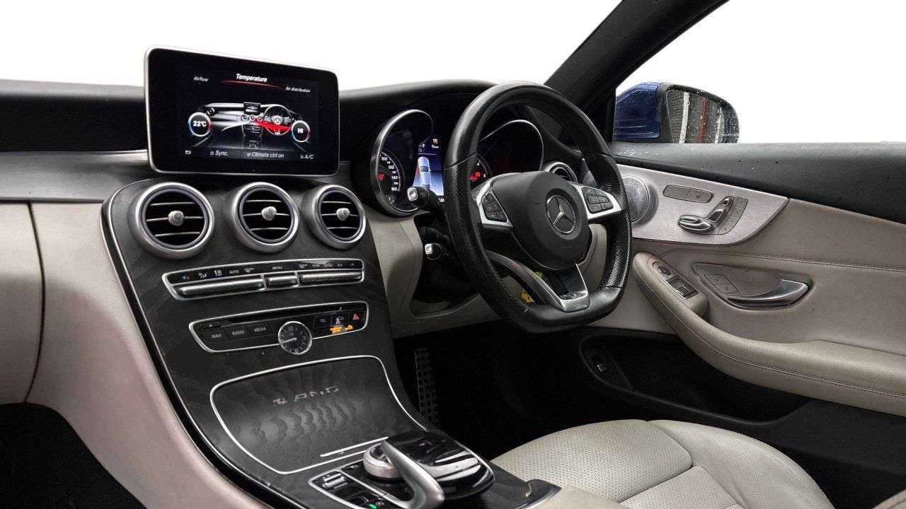 A 2018 MERCEDES-BENZ C CLASS AUTOMATIC 2.1 C220d AMG Line (Premium Plus) Coupe 2dr Diesel G-Tronic+ Euro A 2018 MERCEDES-BENZ C CLASS AUTOMATIC 2.1 C220d AMG Line (Premium Plus) Coupe 2dr Diesel G-Tronic+ Euro