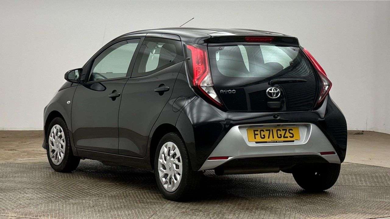 2021 TOYOTA AYGO 2021 TOYOTA AYGO