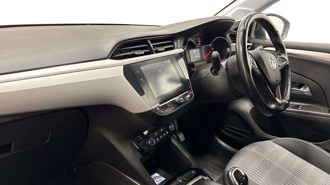A 2020 VAUXHALL CORSA 1.2 SE Hatchback 5dr Petrol Manual Euro 6 (75 ps) A 2020 VAUXHALL CORSA 1.2 SE Hatchback 5dr Petrol Manual Euro 6 (75 ps)