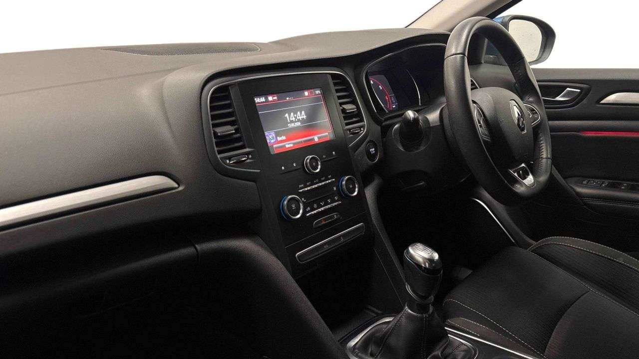 A 2019 RENAULT MEGANE 1.3 TCe Iconic Hatchback 5dr Petrol Manual Euro 6 (s/s) (140 ps) A 2019 RENAULT MEGANE 1.3 TCe Iconic Hatchback 5dr Petrol Manual Euro 6 (s/s) (140 ps)