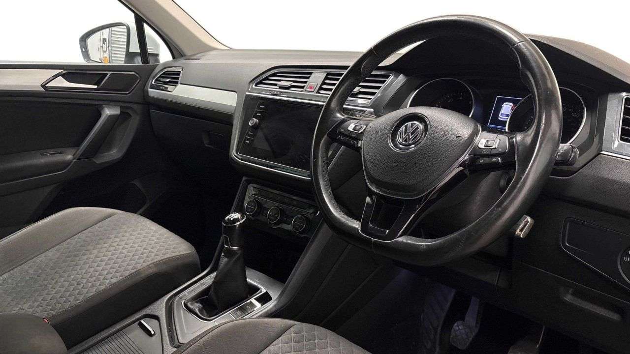 2018 VOLKSWAGEN TIGUAN 2018 VOLKSWAGEN TIGUAN
