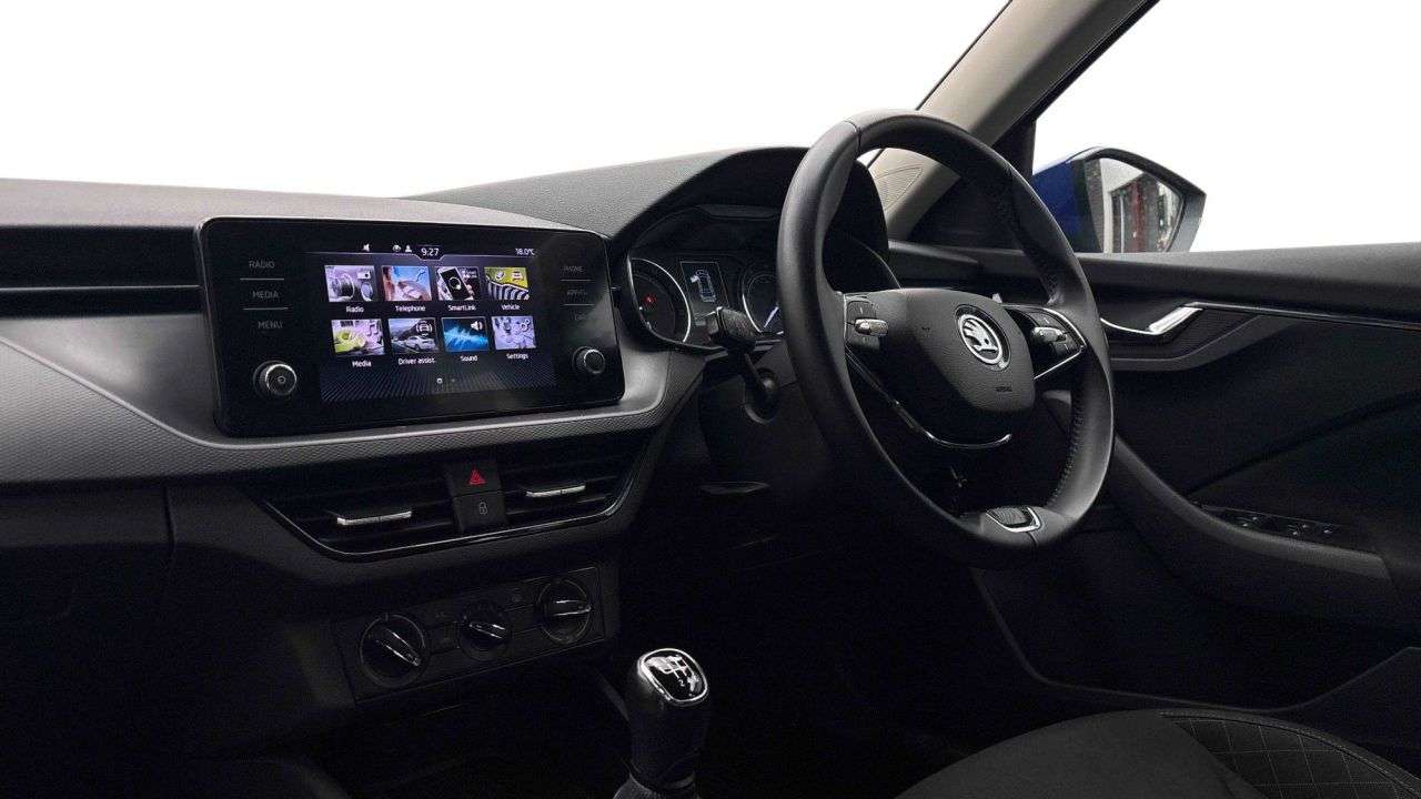 A 2022 SKODA KAMIQ 1.0 TSI SE SUV 5dr Petrol Manual Euro 6 (s/s) (110 ps) A 2022 SKODA KAMIQ 1.0 TSI SE SUV 5dr Petrol Manual Euro 6 (s/s) (110 ps)
