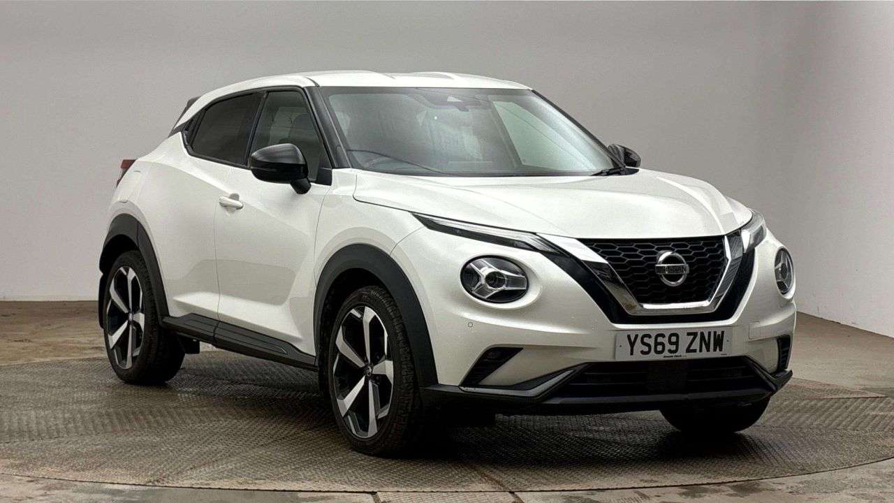 A 2019 NISSAN JUKE 1.0 DIG-T N-Connecta SUV 5dr Petrol Manual Euro 6 (s/s) (117 ps) A 2019 NISSAN JUKE 1.0 DIG-T N-Connecta SUV 5dr Petrol Manual Euro 6 (s/s) (117 ps)