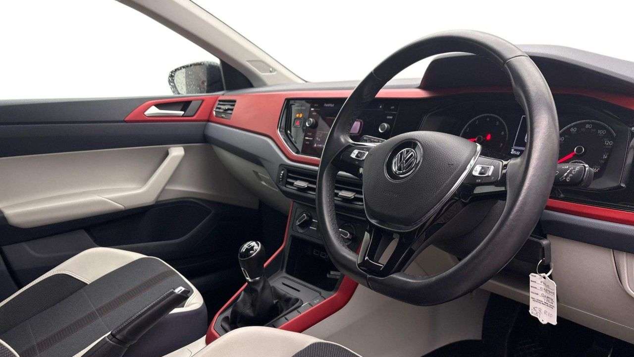 2019 VOLKSWAGEN POLO 2019 VOLKSWAGEN POLO