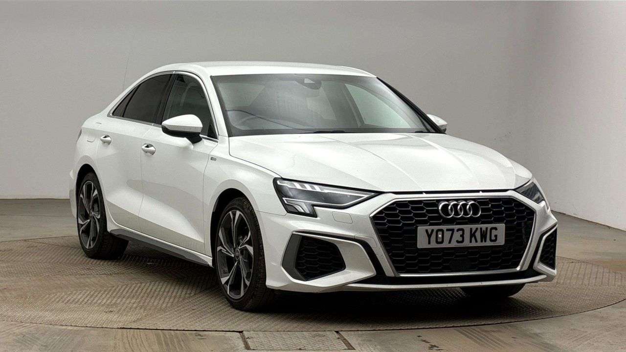 A 2024 AUDI A3 1.5 TFSI 35 S line Saloon 4dr Petrol Manual Euro 6 (s/s) (150 ps) A 2024 AUDI A3 1.5 TFSI 35 S line Saloon 4dr Petrol Manual Euro 6 (s/s) (150 ps)
