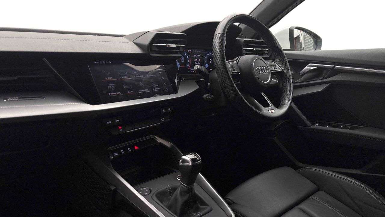 A 2024 AUDI A3 1.5 TFSI 35 S line Saloon 4dr Petrol Manual Euro 6 (s/s) (150 ps) A 2024 AUDI A3 1.5 TFSI 35 S line Saloon 4dr Petrol Manual Euro 6 (s/s) (150 ps)