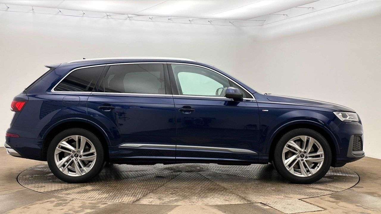2023 AUDI Q7 2023 AUDI Q7