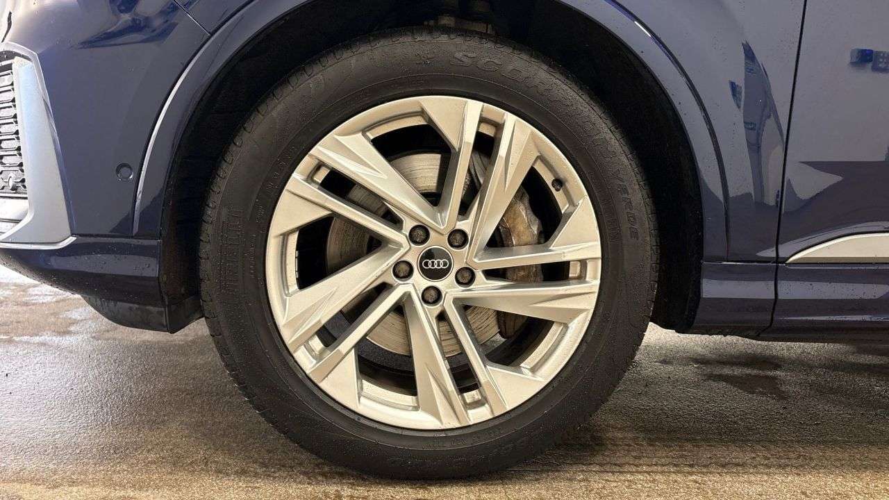 2023 AUDI Q7 2023 AUDI Q7