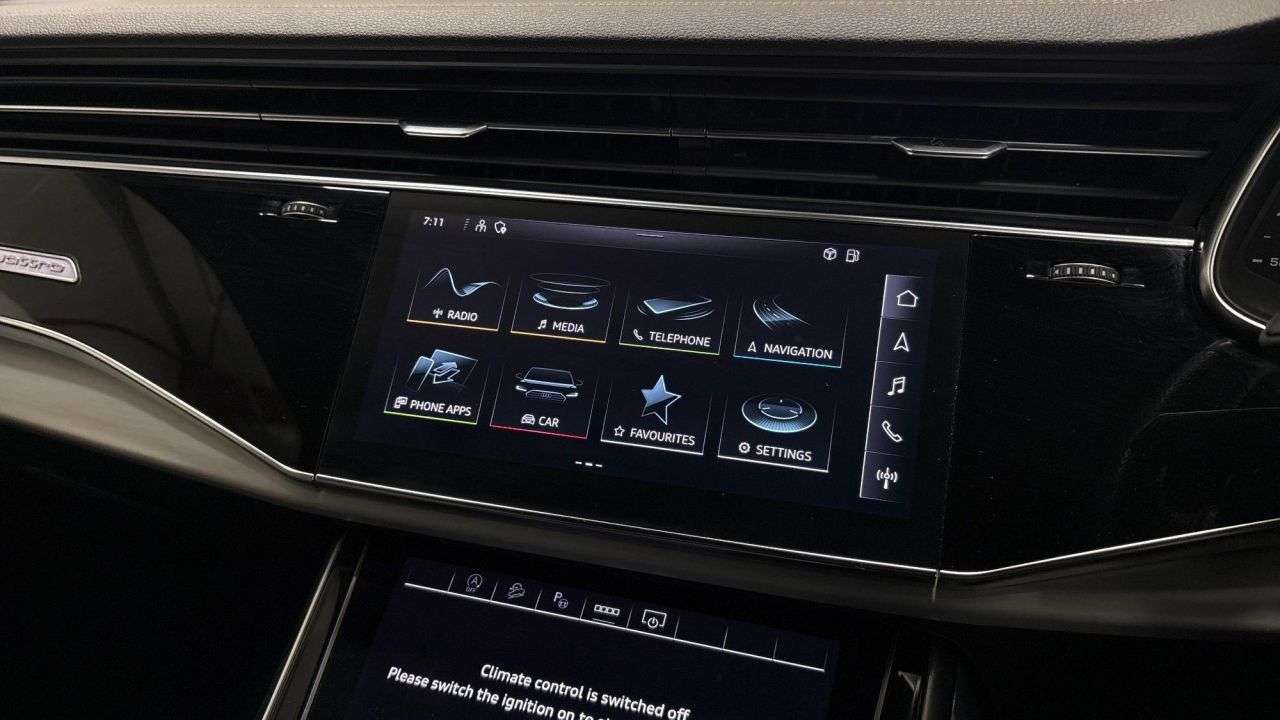 2023 AUDI Q7 2023 AUDI Q7