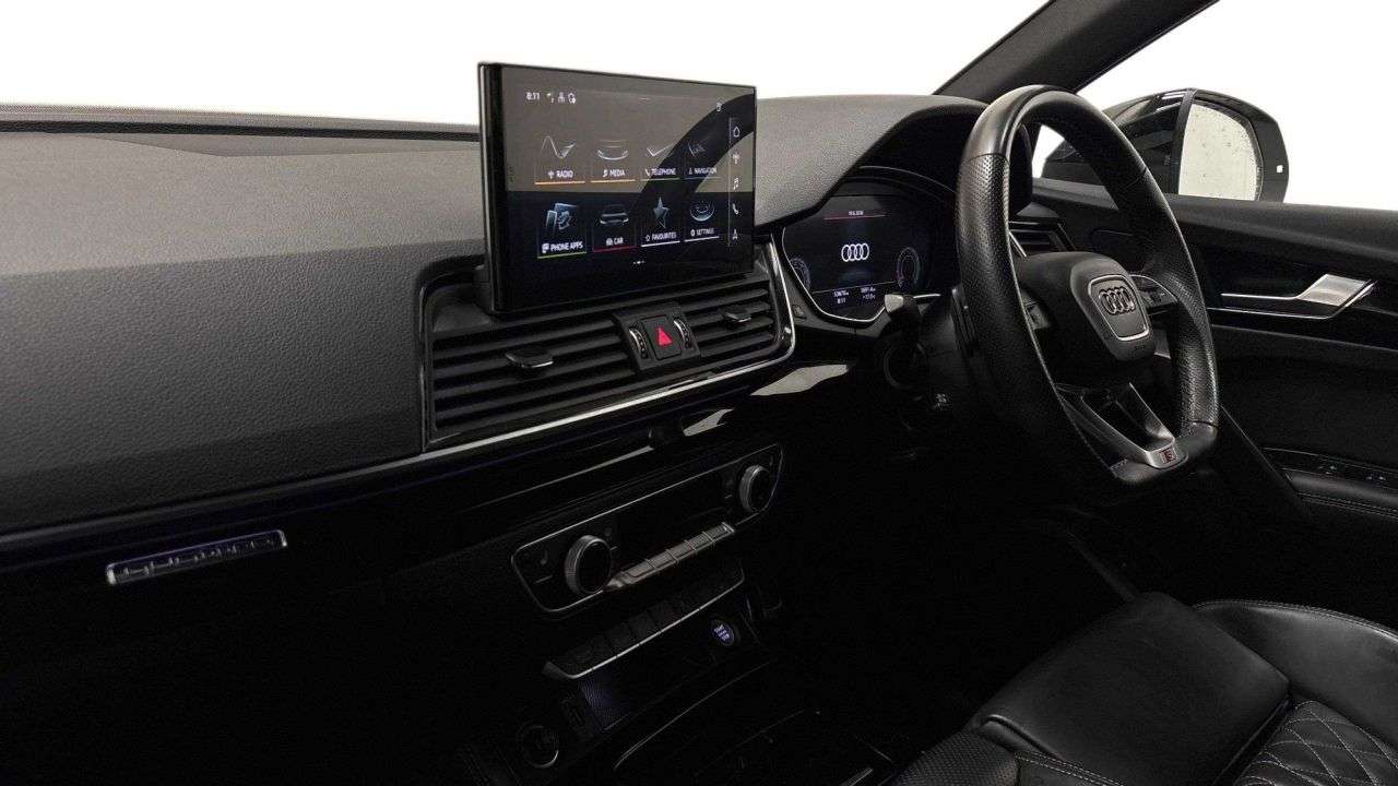 A 2023 AUDI Q5 AUTOMATIC 2.0 TFSI 45 Edition 1 SUV 5dr Petrol S Tronic quattro Euro 6 (s/s A 2023 AUDI Q5 AUTOMATIC 2.0 TFSI 45 Edition 1 SUV 5dr Petrol S Tronic quattro Euro 6 (s/s