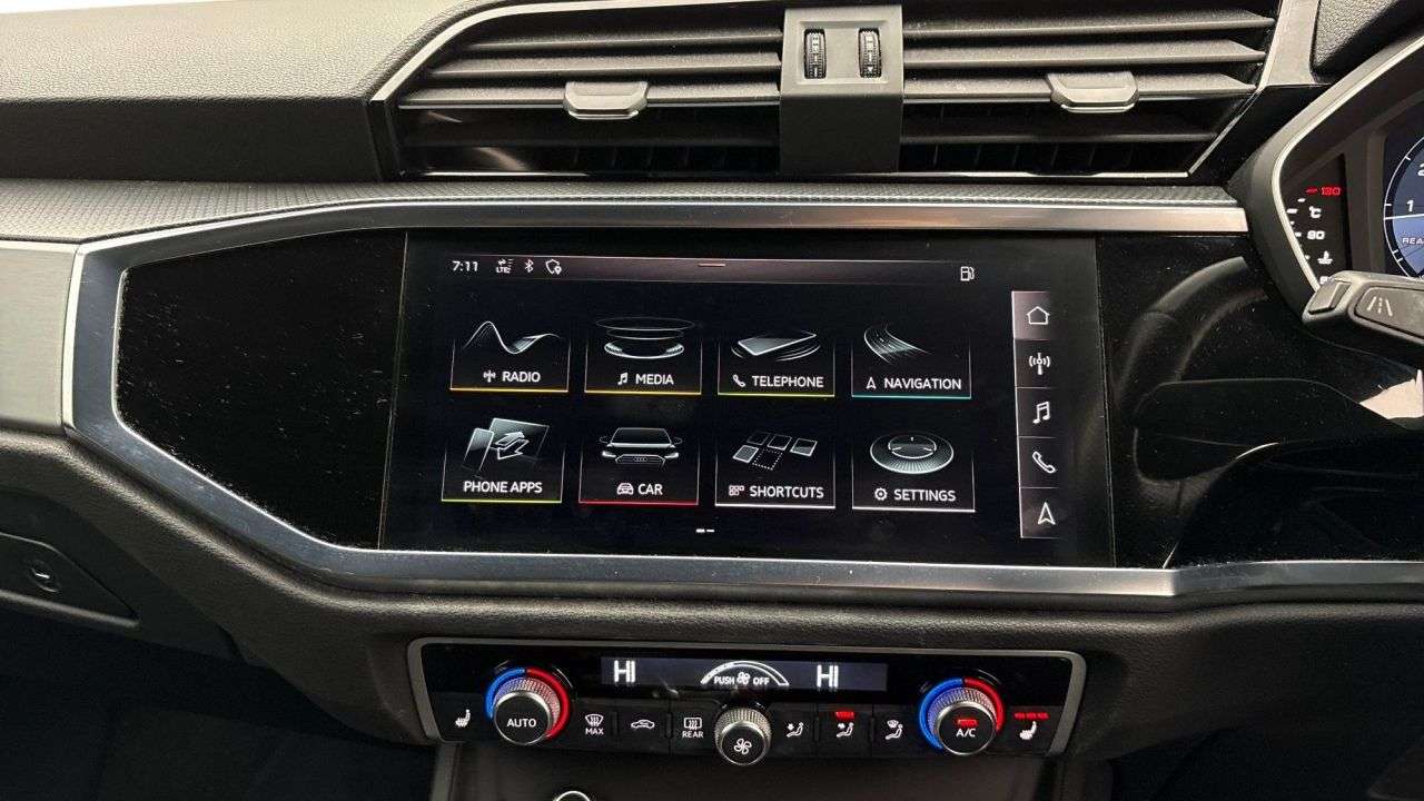 2020 AUDI Q3 2020 AUDI Q3