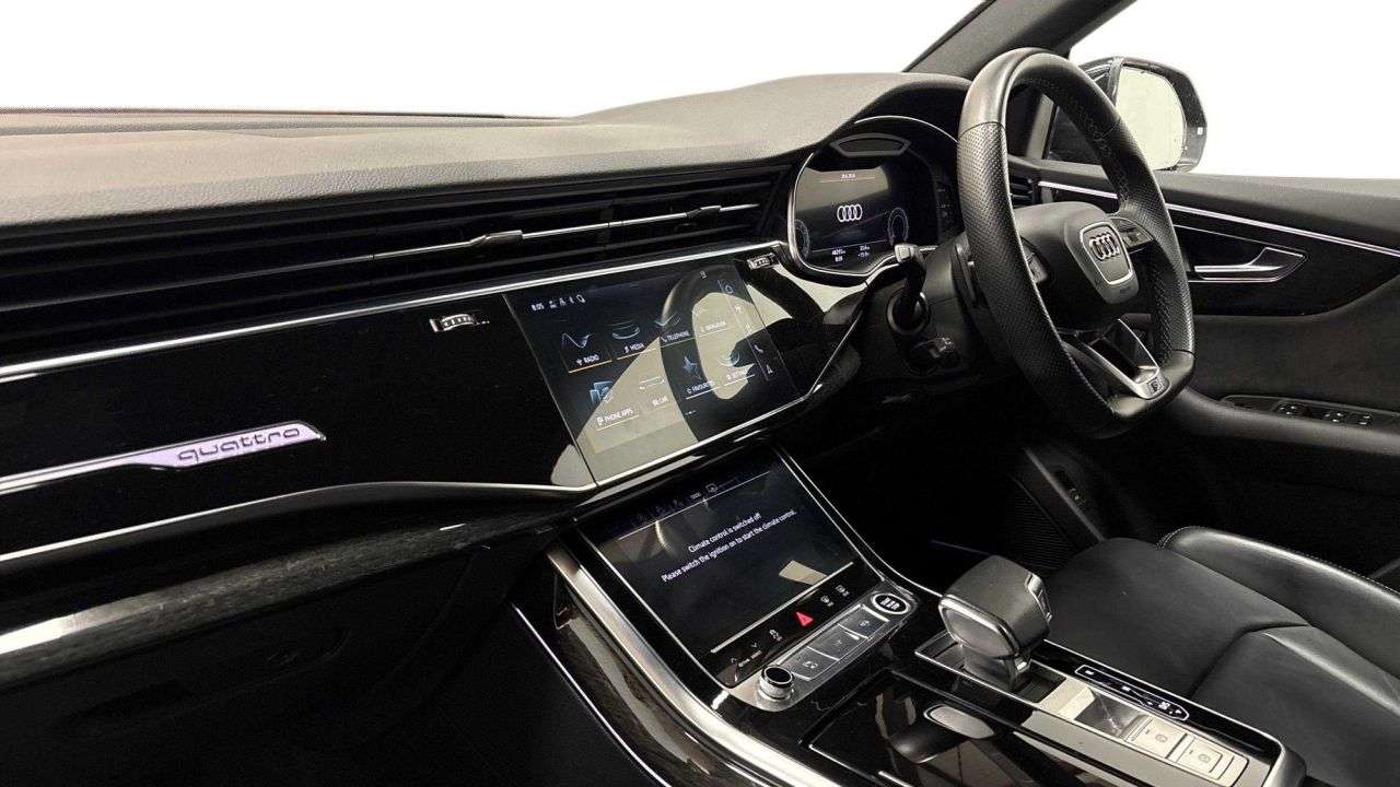 A 2022 AUDI Q8 AUTOMATIC 3.0 TFSI V6 55 Black Edition SUV 5dr Petrol Tiptronic quattro Eur A 2022 AUDI Q8 AUTOMATIC 3.0 TFSI V6 55 Black Edition SUV 5dr Petrol Tiptronic quattro Eur