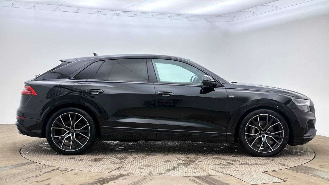 2022 AUDI Q8 2022 AUDI Q8