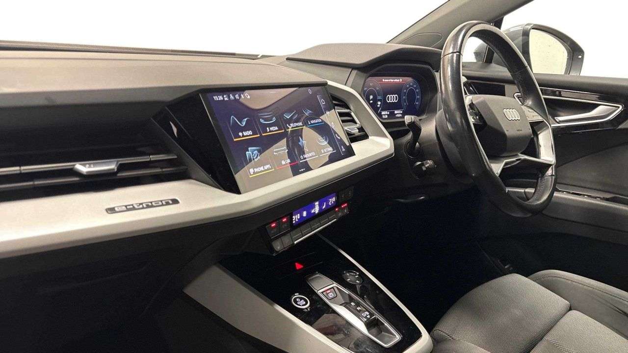 A 2023 AUDI Q4 E-TRON AUTOMATIC 40 Sport SUV 5dr Electric Auto 82kWh (204 ps) A 2023 AUDI Q4 E-TRON AUTOMATIC 40 Sport SUV 5dr Electric Auto 82kWh (204 ps)