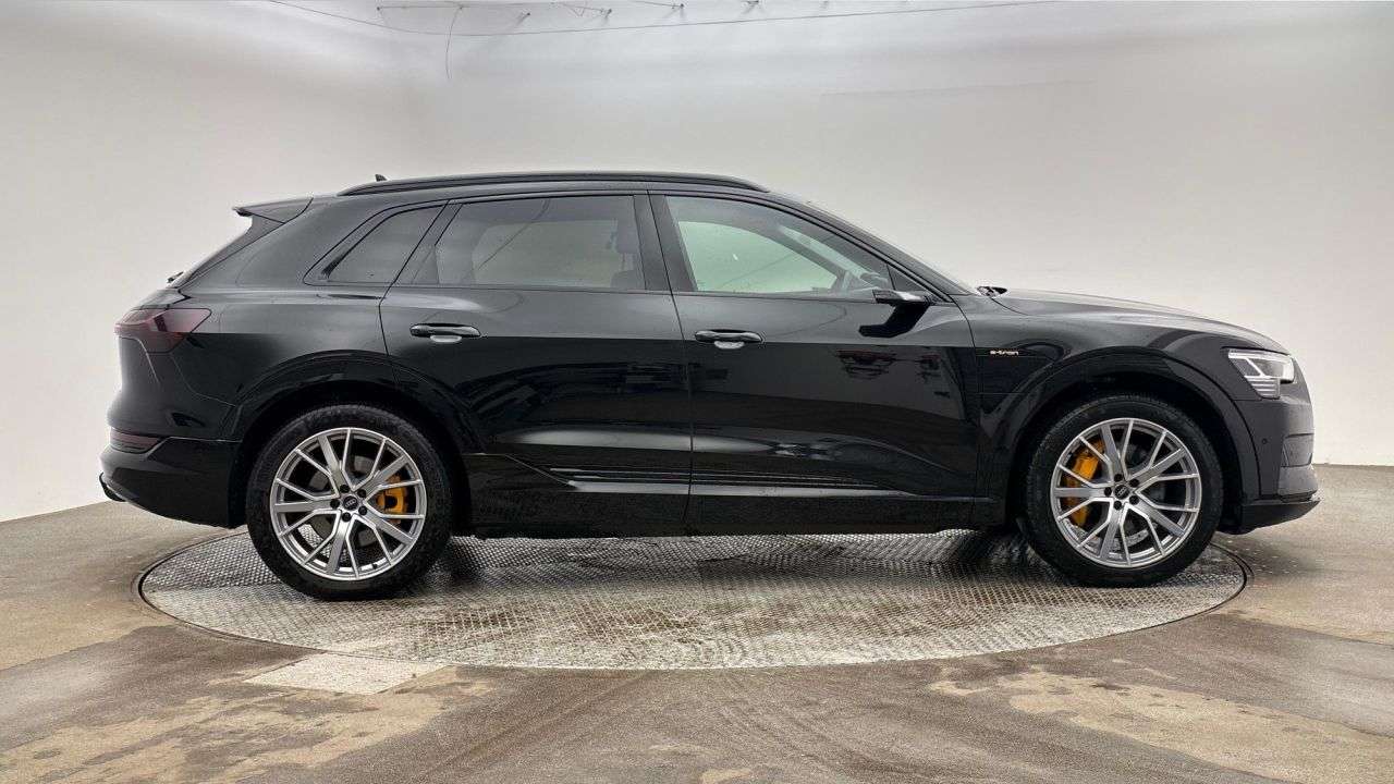 2019 AUDI E-TRON 2019 AUDI E-TRON
