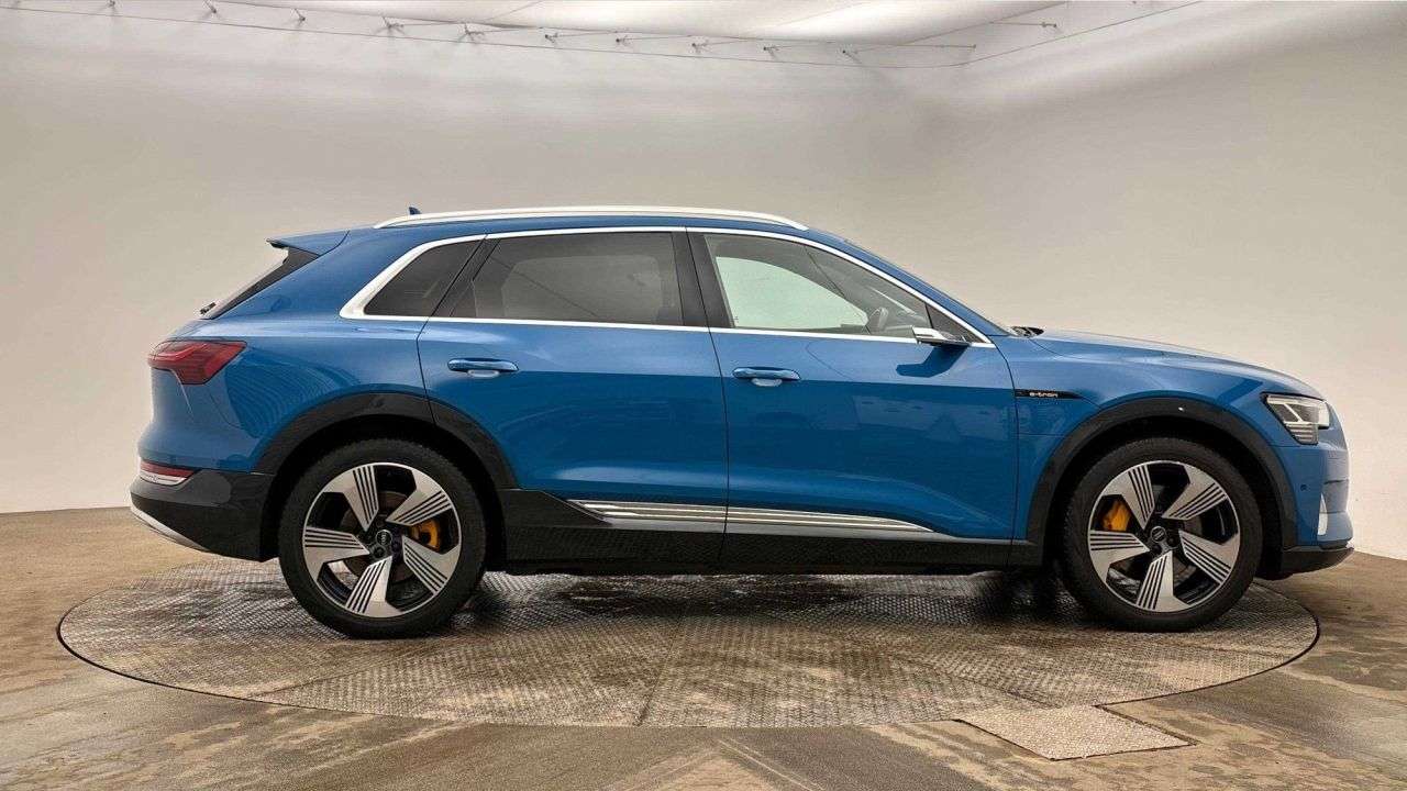 2020 AUDI E-TRON 2020 AUDI E-TRON