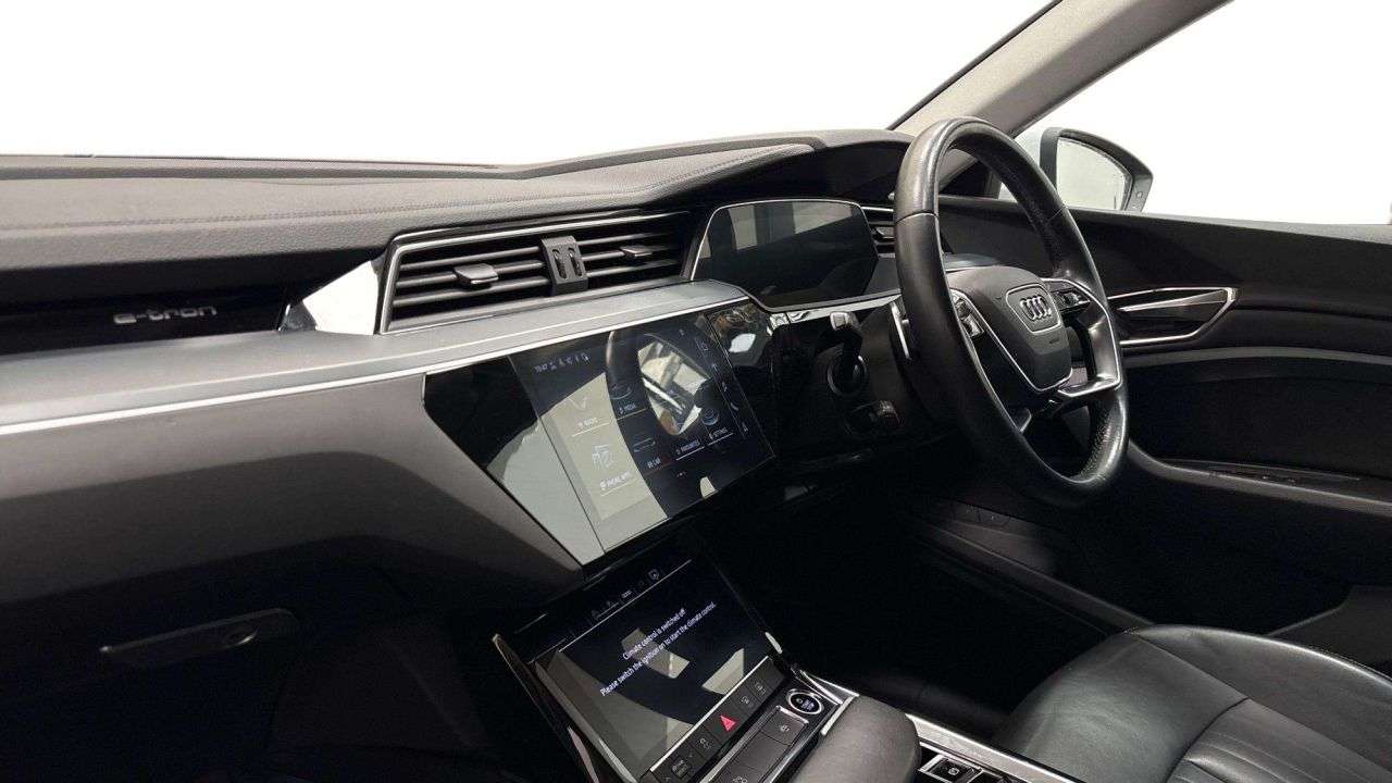 A 2023 AUDI Q8 E-TRON AUTOMATIC 50 Sport SUV 5dr Electric Auto quattro 95kWh (11kW Charger) (340 A 2023 AUDI Q8 E-TRON AUTOMATIC 50 Sport SUV 5dr Electric Auto quattro 95kWh (11kW Charger) (340