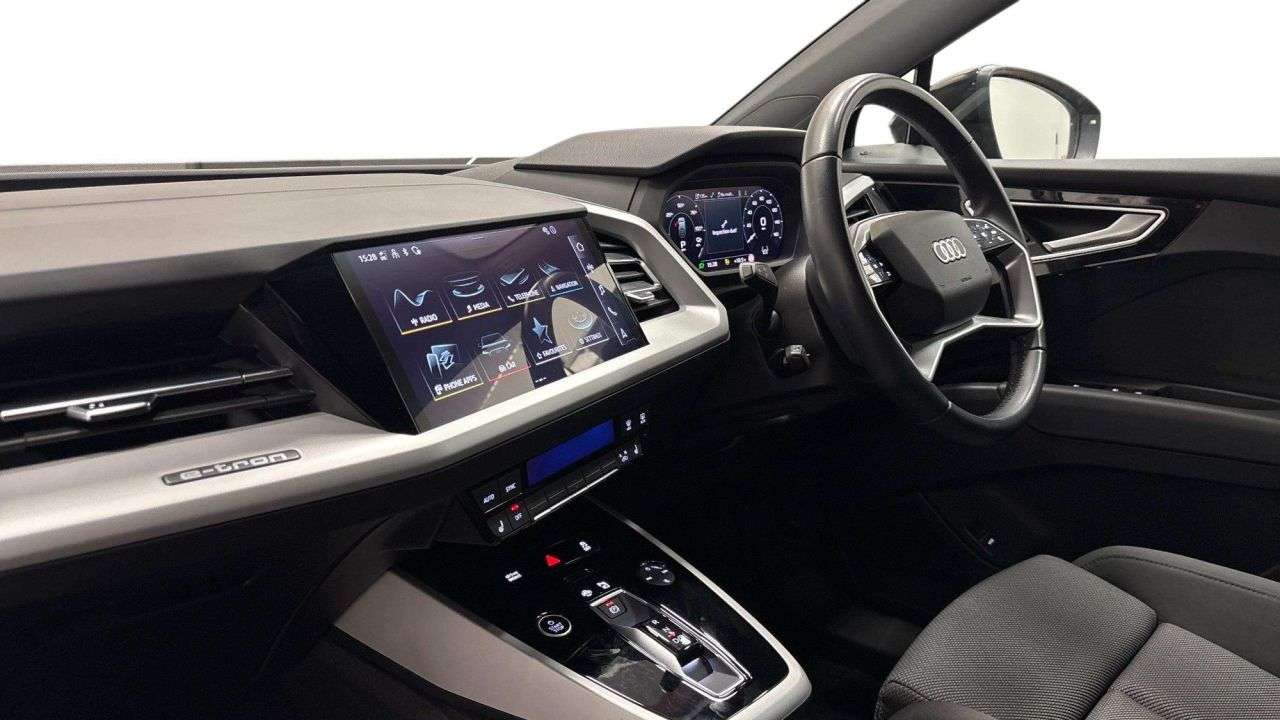 A 2024 AUDI Q4 E-TRON AUTOMATIC 40 Sport Sportback 5dr Electric Auto 82kWh (204 ps) A 2024 AUDI Q4 E-TRON AUTOMATIC 40 Sport Sportback 5dr Electric Auto 82kWh (204 ps)