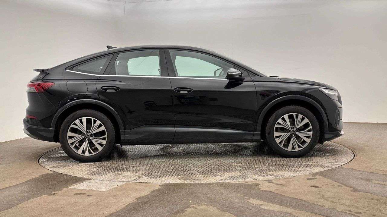2024 AUDI Q4 E-TRON 2024 AUDI Q4 E-TRON