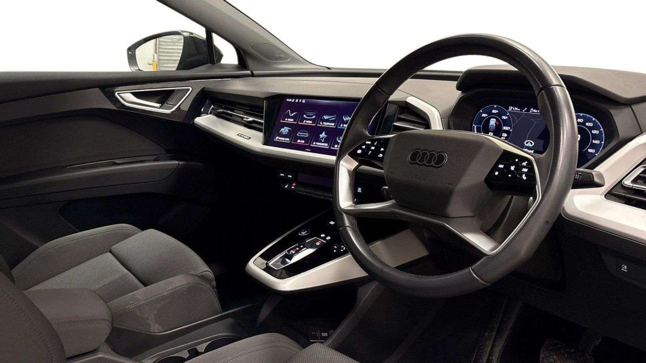 2024 AUDI Q4 E-TRON 2024 AUDI Q4 E-TRON
