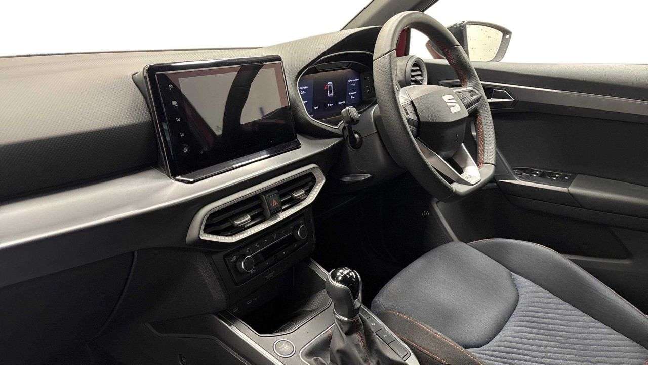 A 2024 SEAT ARONA 1.0 TSI FR Limited Edition SUV 5dr Petrol Manual Euro 6 (s/s) (115 ps) A 2024 SEAT ARONA 1.0 TSI FR Limited Edition SUV 5dr Petrol Manual Euro 6 (s/s) (115 ps)