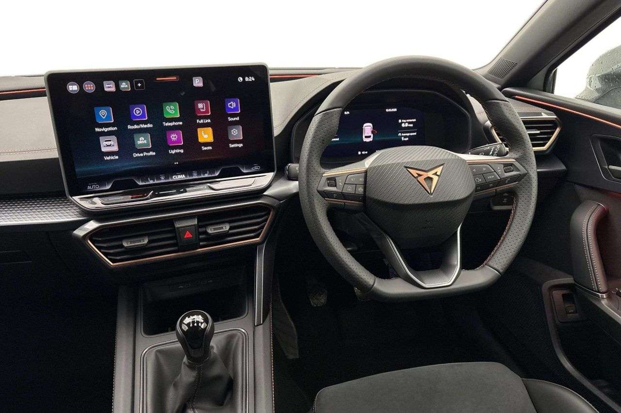 A 2025 CUPRA LEON 1.5 TSI V2 Estate 5dr Petrol Manual Euro 6 (s/s) (150 ps) A 2025 CUPRA LEON 1.5 TSI V2 Estate 5dr Petrol Manual Euro 6 (s/s) (150 ps)