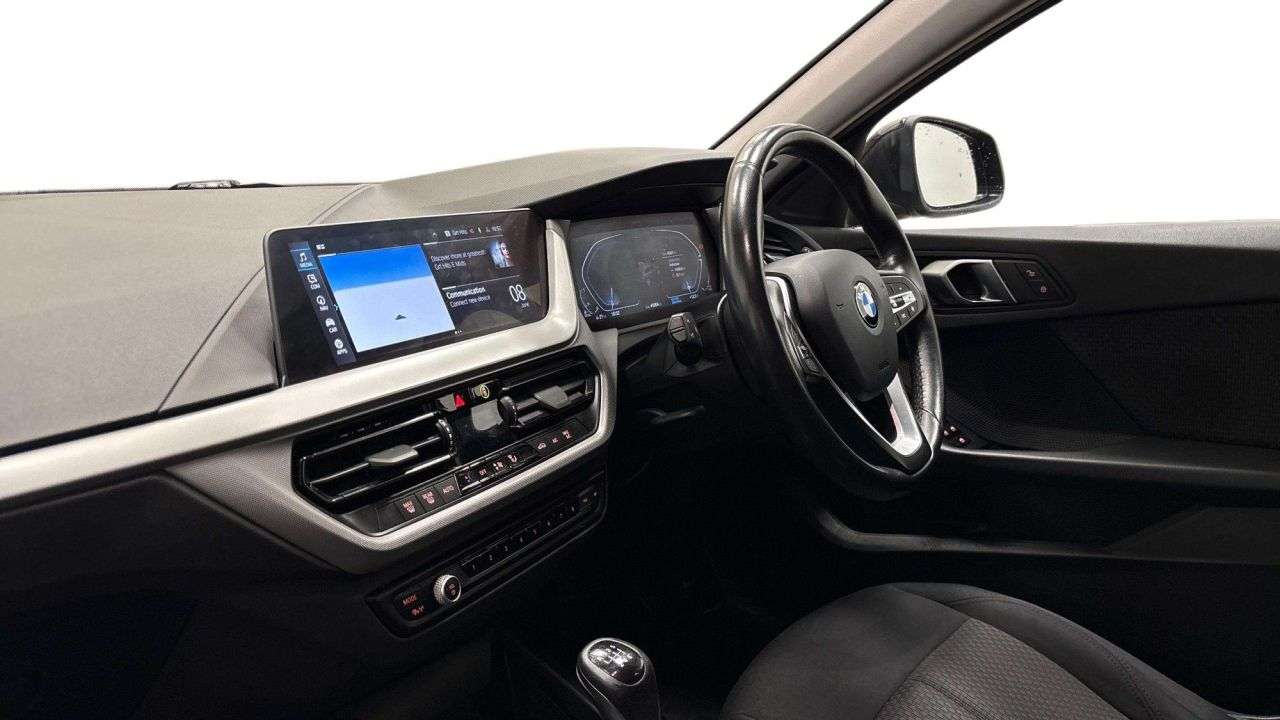 A 2023 BMW 1 SERIES 1.5 116d SE (LCP) Hatchback 5dr Diesel Manual Euro 6 (s/s) (116 ps) A 2023 BMW 1 SERIES 1.5 116d SE (LCP) Hatchback 5dr Diesel Manual Euro 6 (s/s) (116 ps)