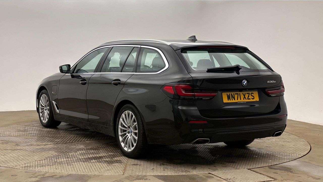 2021 BMW 5 SERIES 2021 BMW 5 SERIES