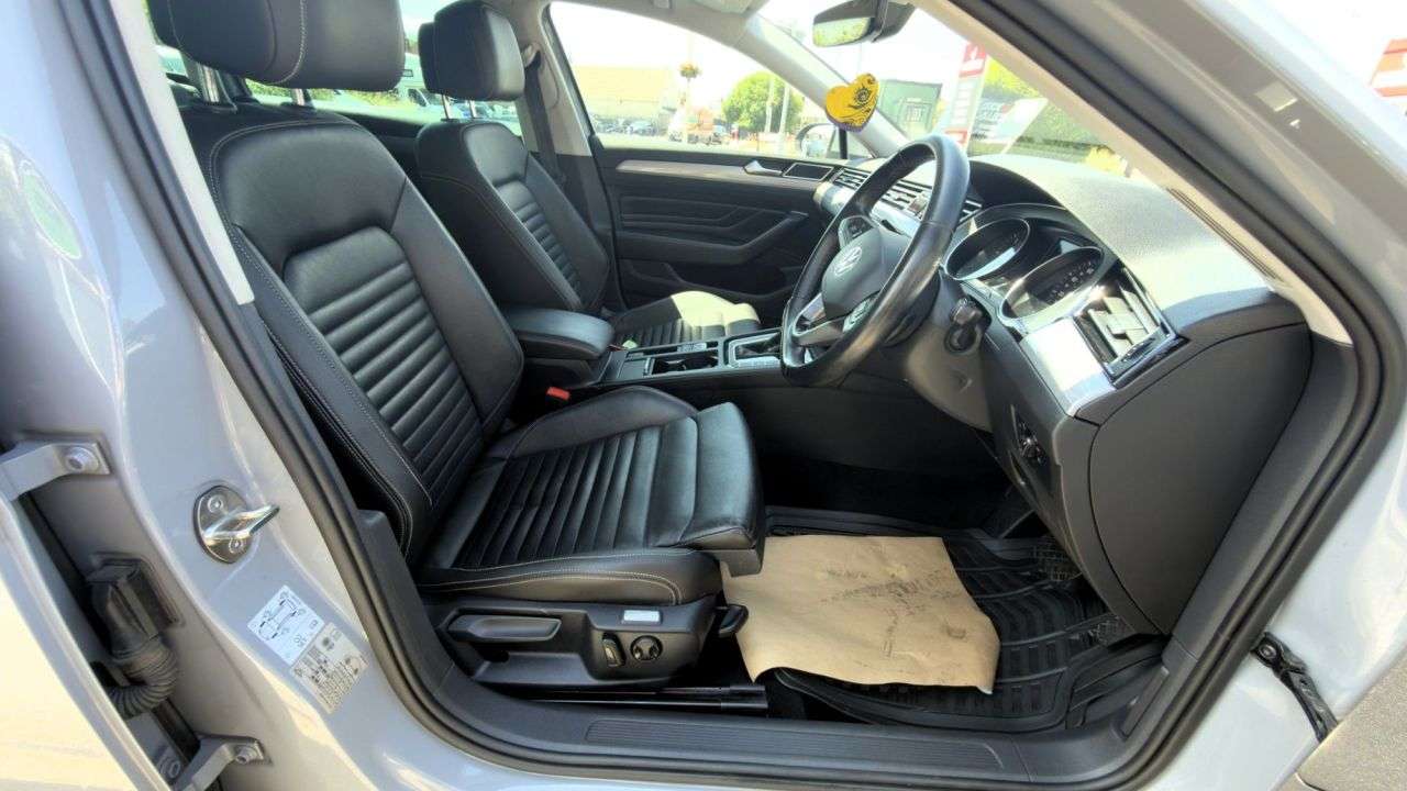 2022 VOLKSWAGEN PASSAT 2022 VOLKSWAGEN PASSAT