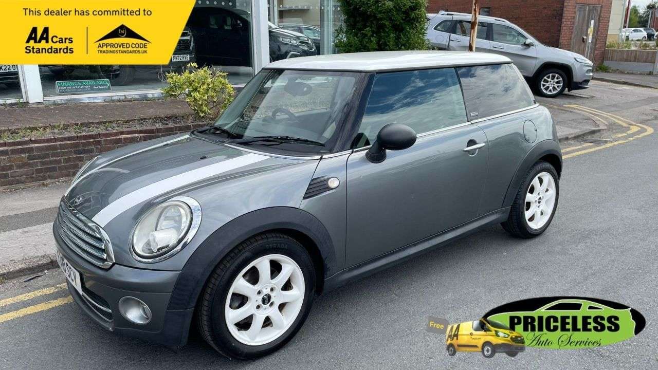 A 2010 MINI HATCH 1.6 Cooper D Graphite Hatchback 3dr Diesel Manual Euro 4 (110 ps) A 2010 MINI HATCH 1.6 Cooper D Graphite Hatchback 3dr Diesel Manual Euro 4 (110 ps)