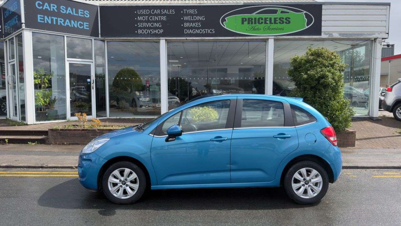 A 2012 CITROEN C3 1.4i VTR+ Hatchback 5dr Petrol Manual Euro 5 (75 ps) A 2012 CITROEN C3 1.4i VTR+ Hatchback 5dr Petrol Manual Euro 5 (75 ps)