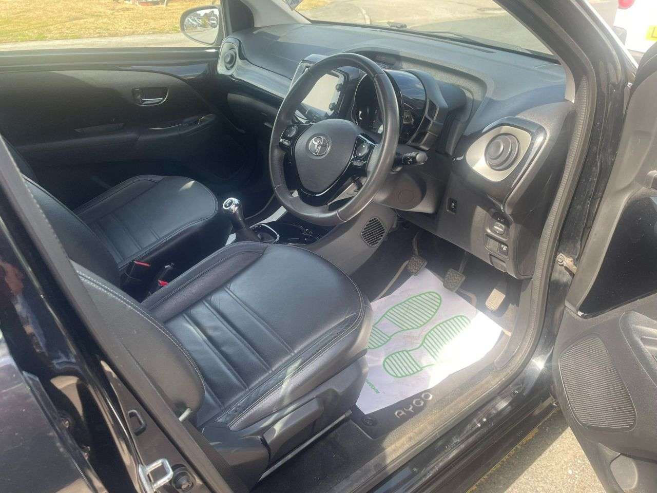 2014 TOYOTA AYGO 2014 TOYOTA AYGO