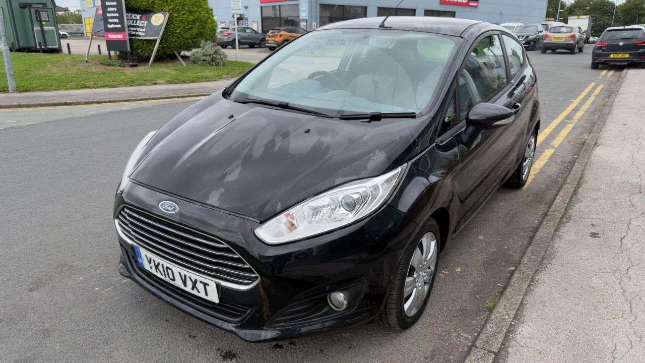 A 2010 FORD FIESTA 1.25 Edge Hatchback 3dr Petrol Manual (129 g/km, 81 bhp) A 2010 FORD FIESTA 1.25 Edge Hatchback 3dr Petrol Manual (129 g/km, 81 bhp)